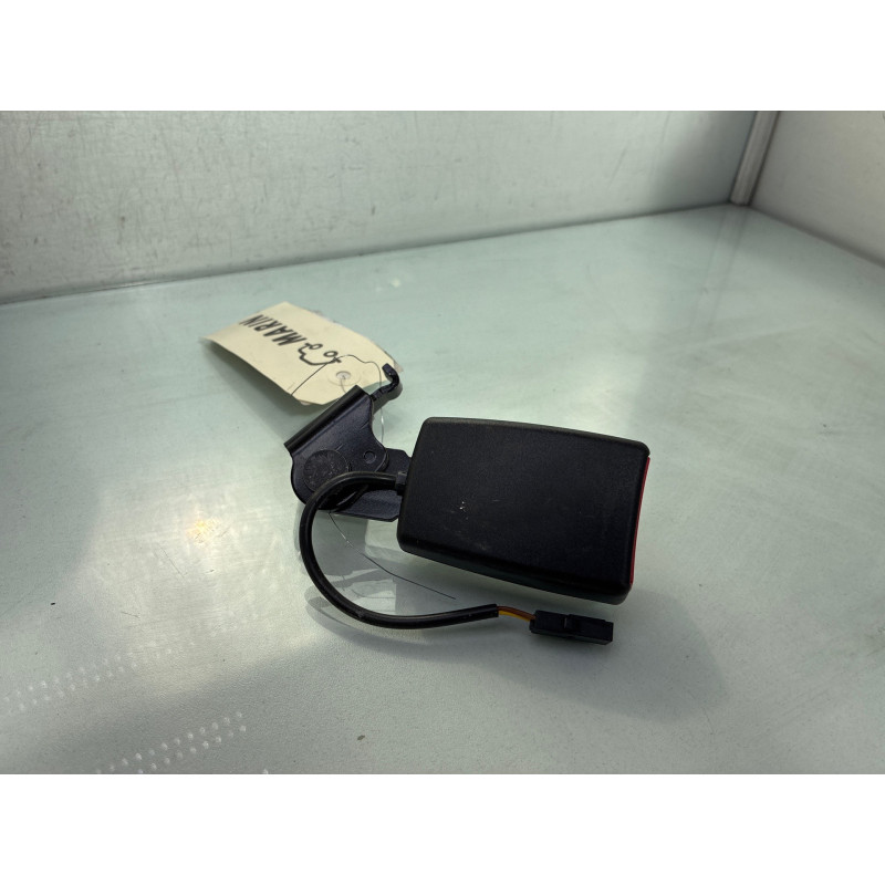 Attache ceinture arriere droit SKODA CITIGO Photo n°3