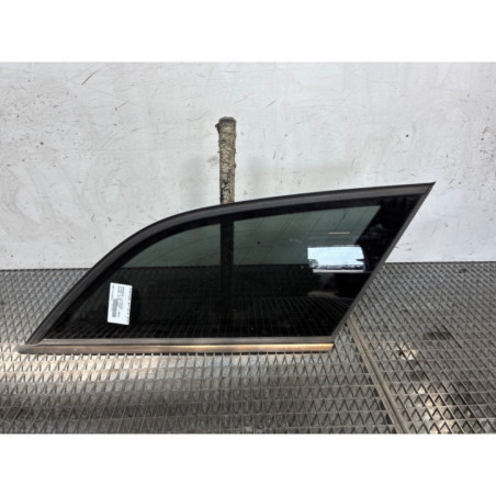 Custode arriere droit MERCEDES CLASSE E 212 Photo n°1