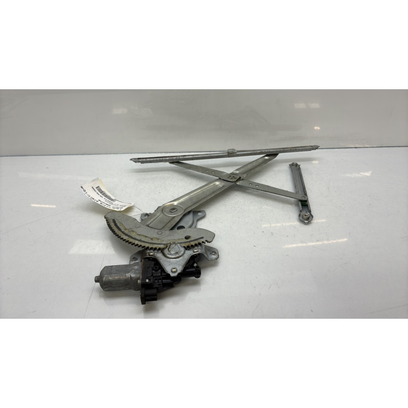 Leve vitre electrique avant gauche OPEL AGILA B Photo n°6