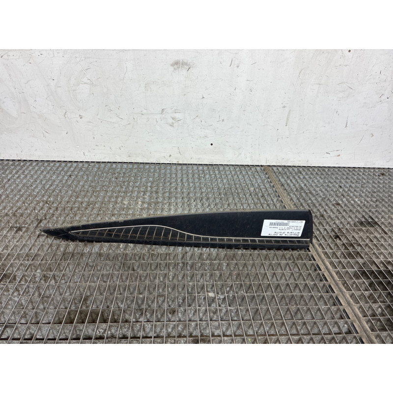 Baguette de porte arriere droite RENAULT CLIO 4 Photo n°1