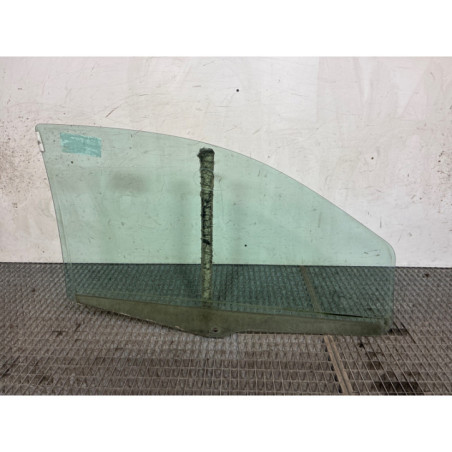 Vitre avant gauche FIAT PUNTO 2
