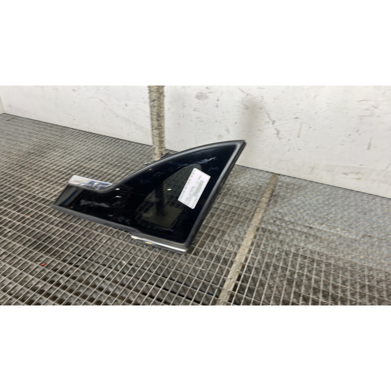 Custode arriere droit CITROEN C4 AIRCROSS Photo n°3