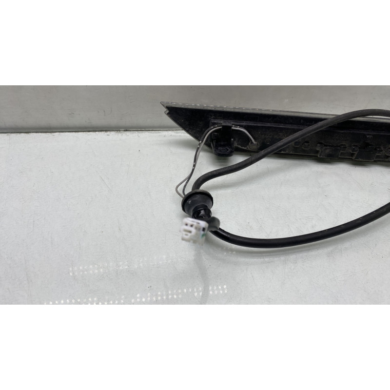 Feu arriere stop central CITROEN C4 AIRCROSS Photo n°4