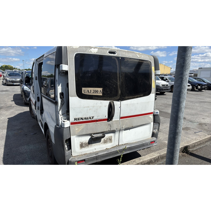 Poignee porte avant gauche RENAULT TRAFIC 2 Photo n°8
