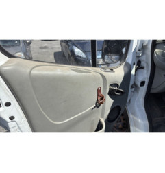 Poignee porte avant gauche RENAULT TRAFIC 2