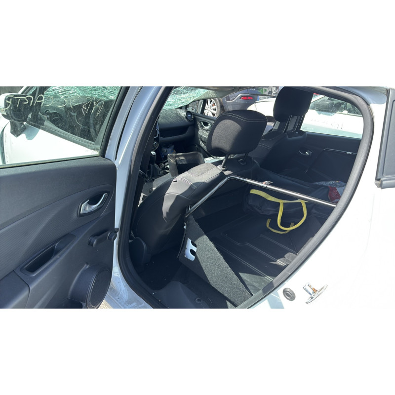 Poignee porte avant droit RENAULT CLIO 4 Photo n°15