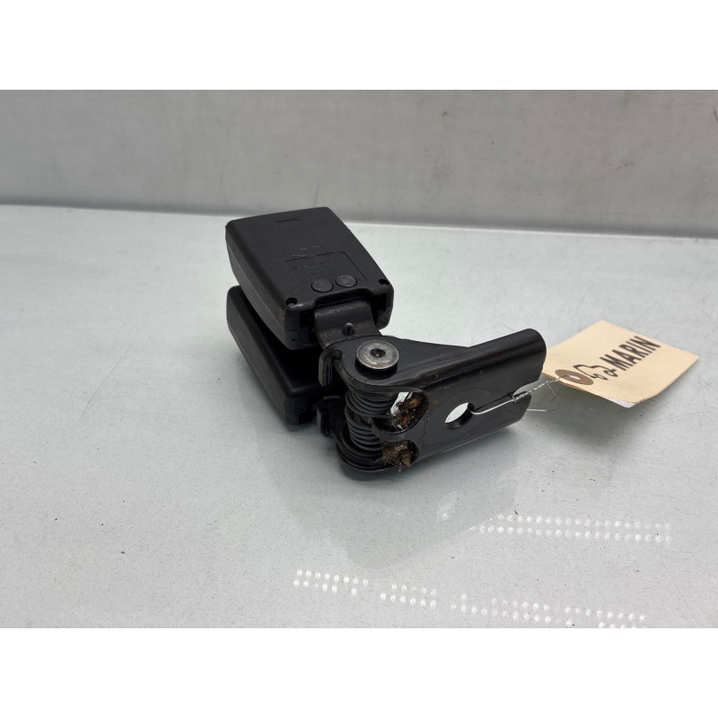 Attache ceinture arriere droit FORD FIESTA 6 Photo n°3