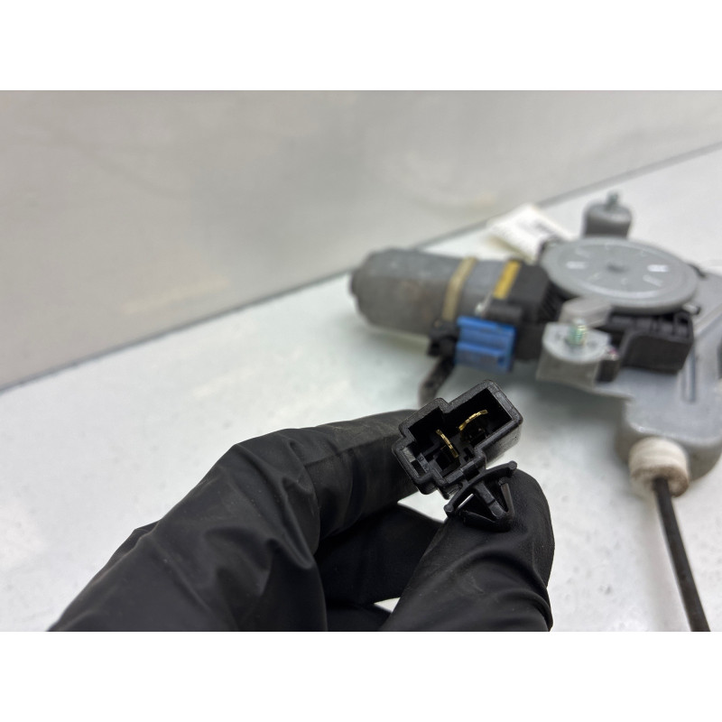 Leve vitre electrique arriere gauche CHEVROLET CAPTIVA Photo n°3