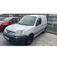 Feu arriere stop central PEUGEOT PARTNER 1