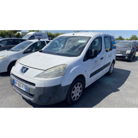 Boitier filtre a air PEUGEOT PARTNER 2 Photo n°1