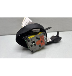 Pretensionneur de ceinture avant droit TOYOTA YARIS 2 Photo n°1