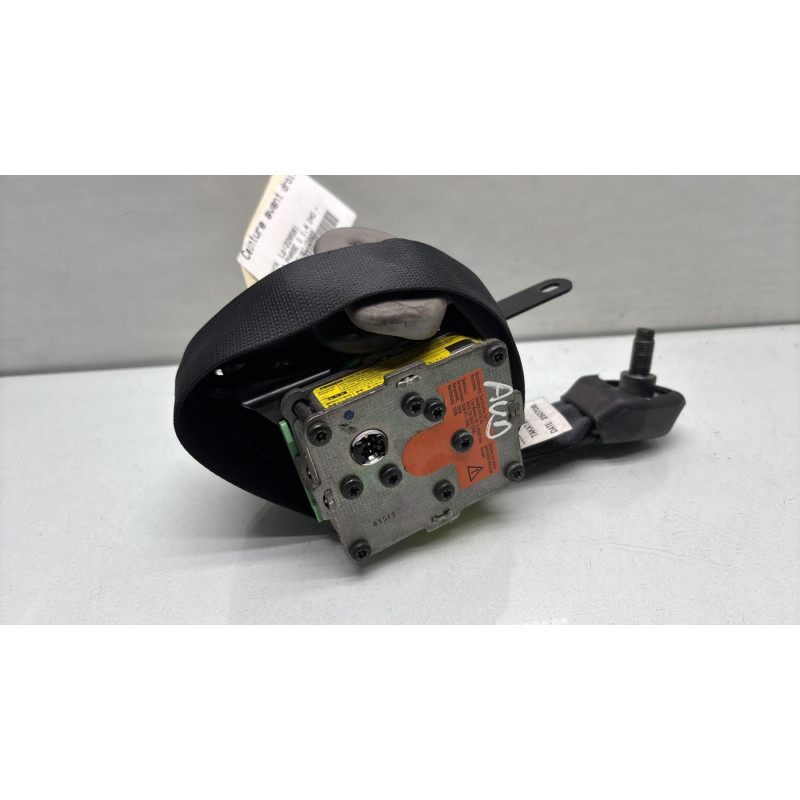 Pretensionneur de ceinture avant droit TOYOTA YARIS 2 Photo n°1