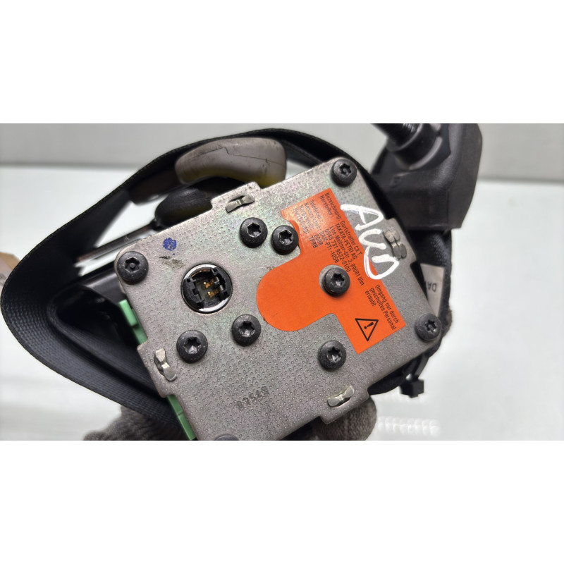 Pretensionneur de ceinture avant droit TOYOTA YARIS 2 Photo n°4