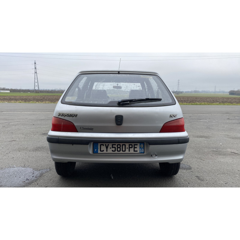 Retroviseur gauche PEUGEOT 106 Photo n°9