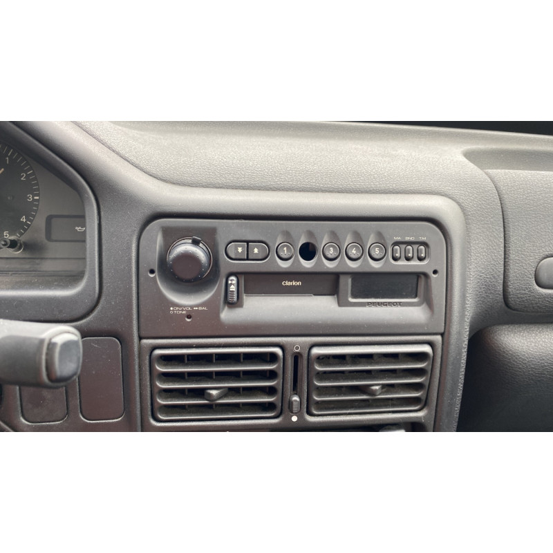 Retroviseur gauche PEUGEOT 106 Photo n°13