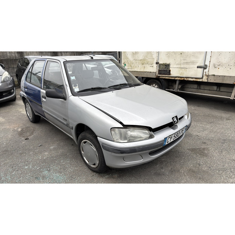 Retroviseur gauche PEUGEOT 106 Photo n°17