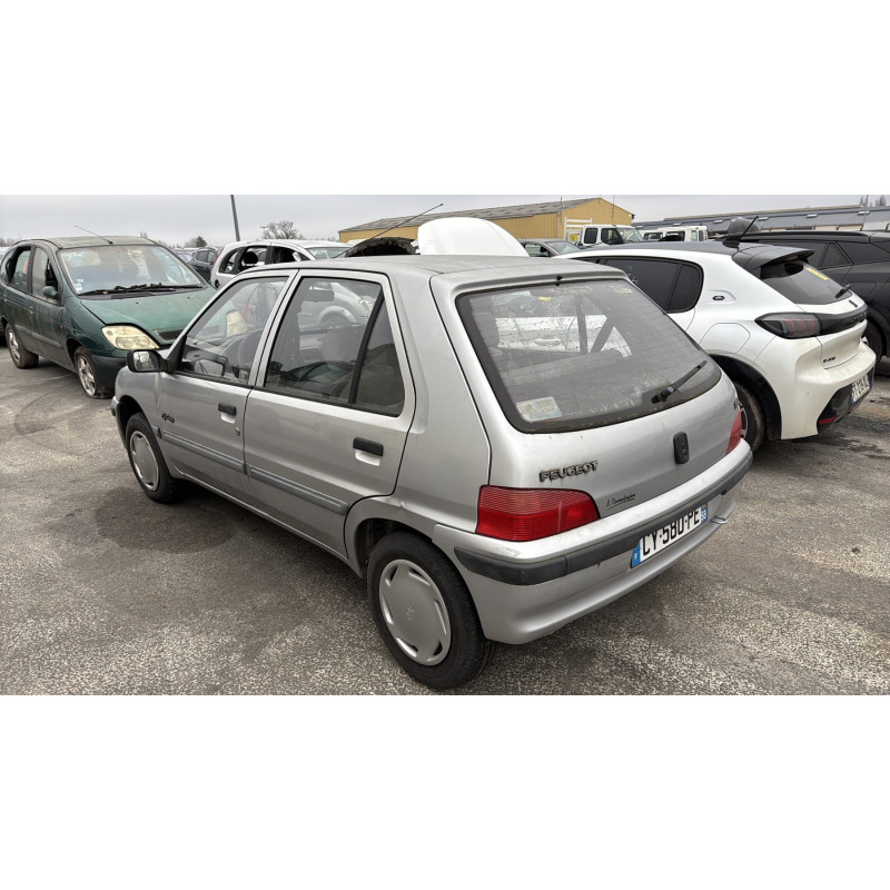 Retroviseur gauche PEUGEOT 106 Photo n°19