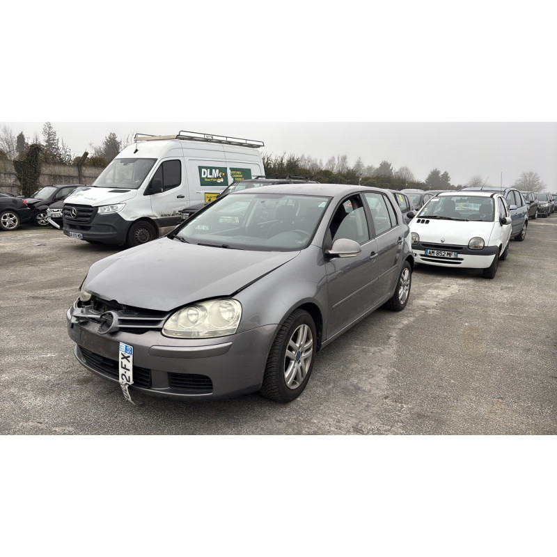 Malle/Hayon arriere VOLKSWAGEN GOLF 5 Photo n°13
