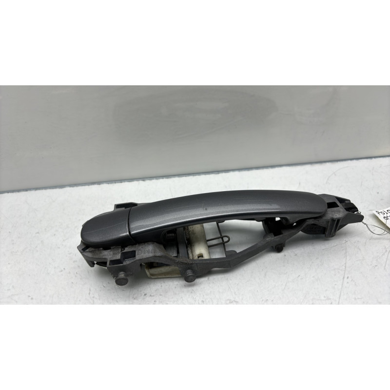 Poignee porte avant droit VOLKSWAGEN GOLF 5 Photo n°2