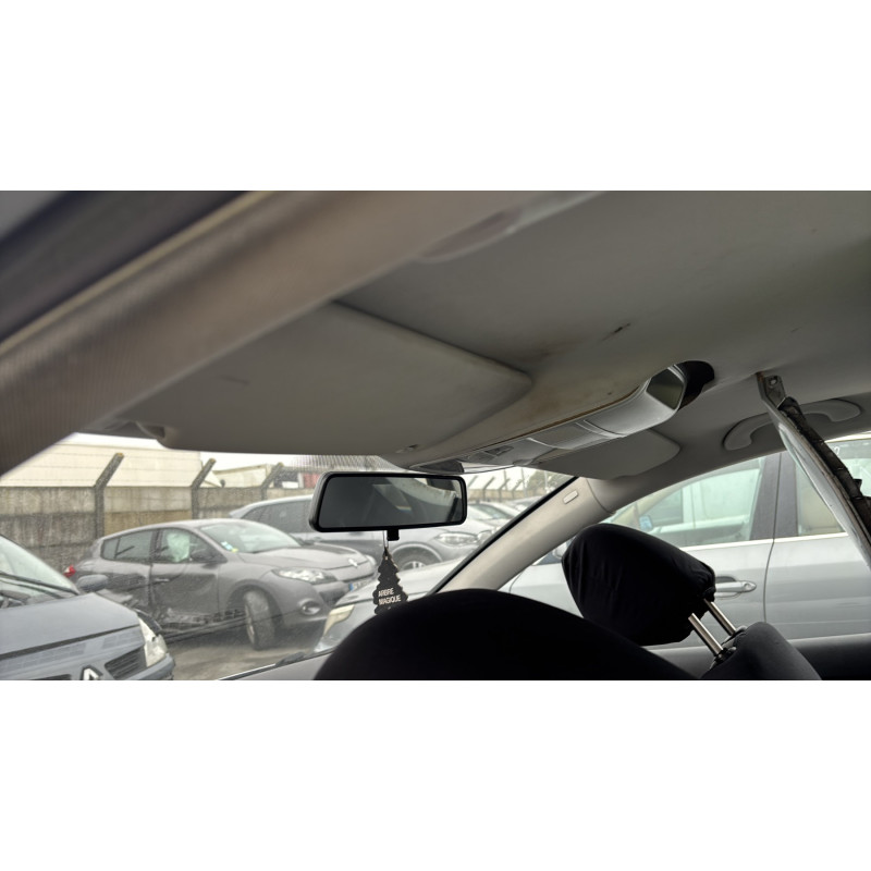 Feu arriere secondaire gauche (feux) VOLKSWAGEN GOLF 5 Photo n°13