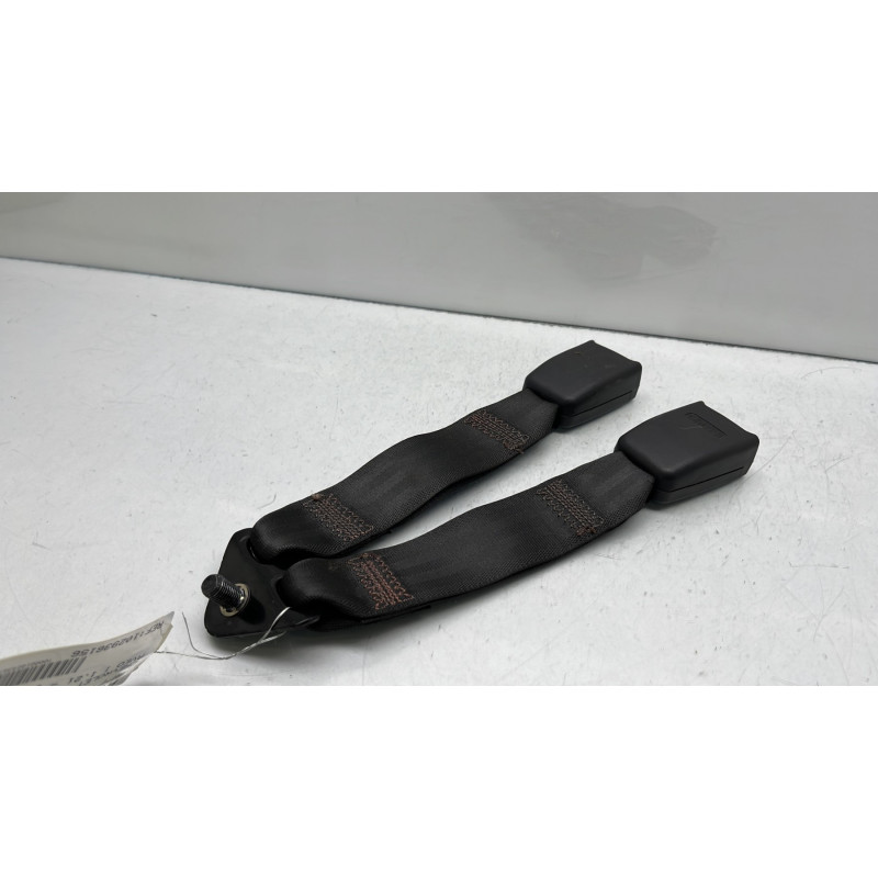 Attache ceinture arriere droit CHEVROLET AVEO 1 Photo n°1