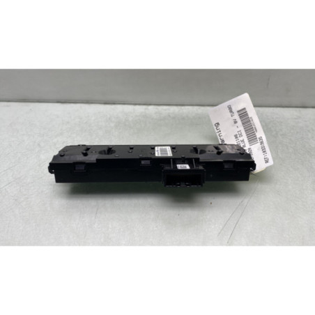 Bouton de warning RENAULT CLIO 5