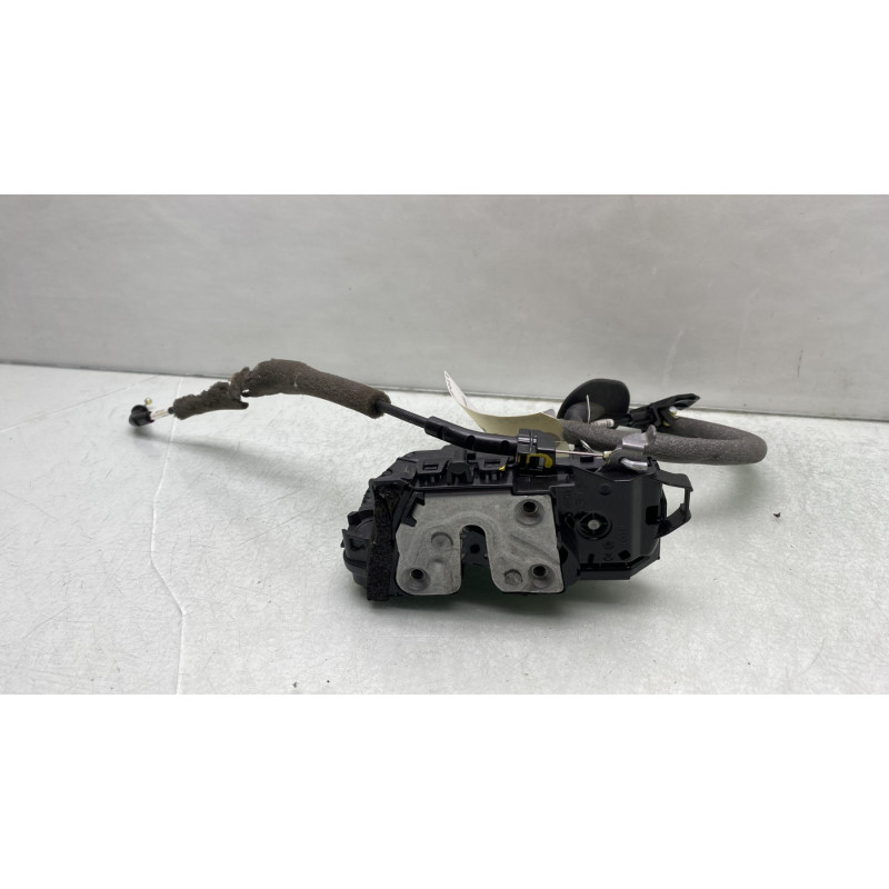Serrure arriere droit RENAULT CLIO 5 Photo n°1