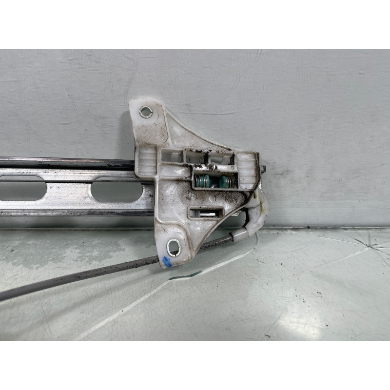 Leve vitre electrique avant gauche SUZUKI SWIFT 4 Photo n°3