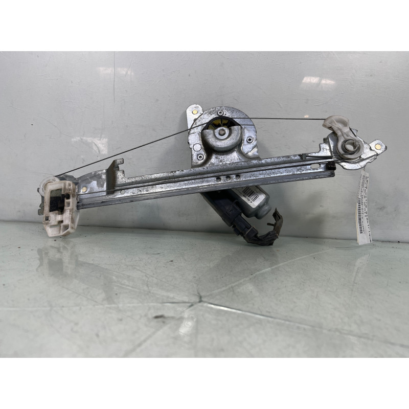 Leve vitre electrique arriere droit RENAULT SCENIC 2 Photo n°1