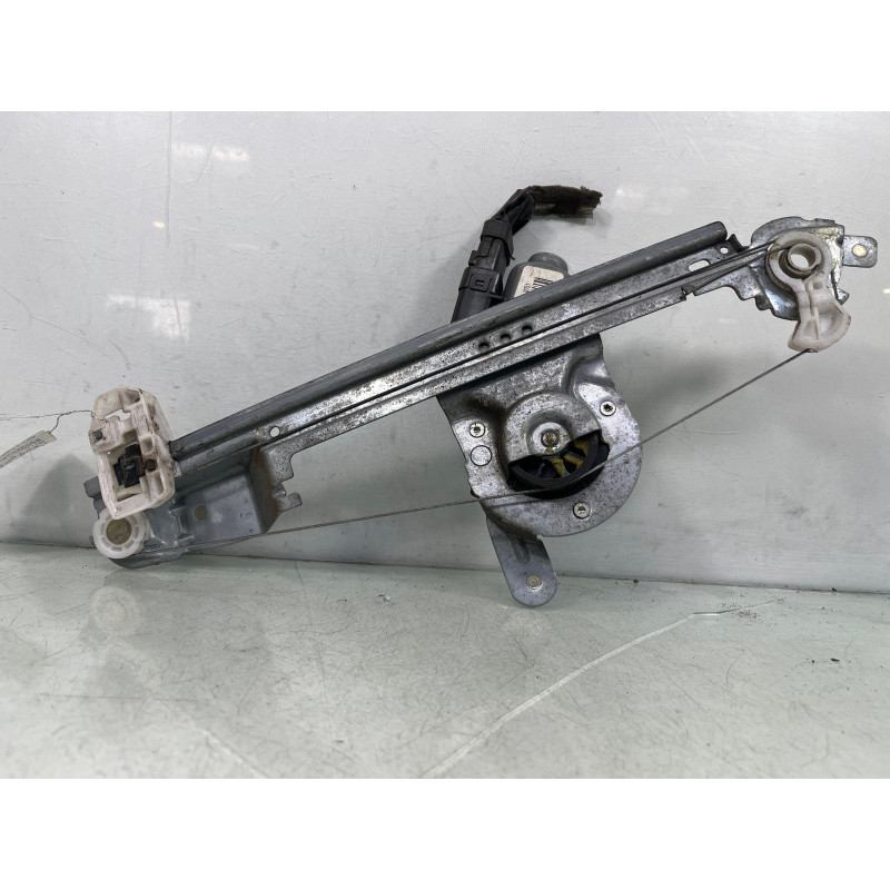Leve vitre electrique arriere gauche RENAULT SCENIC 2 Photo n°1