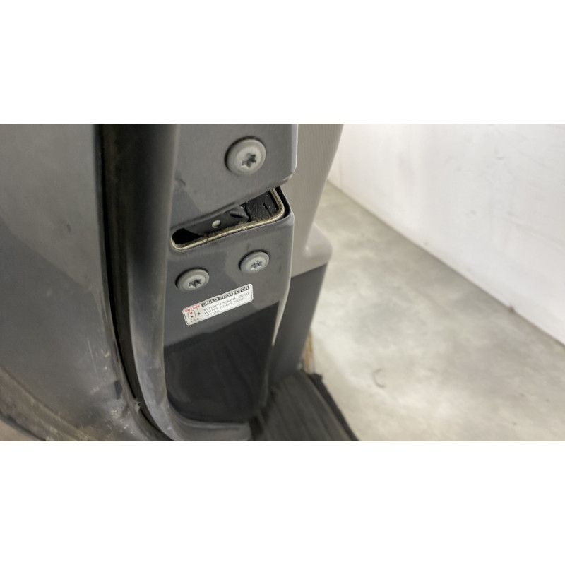 Porte arriere gauche TOYOTA YARIS 2 Photo n°5