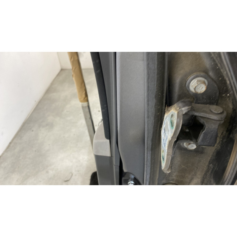 Porte arriere gauche TOYOTA YARIS 2 Photo n°6