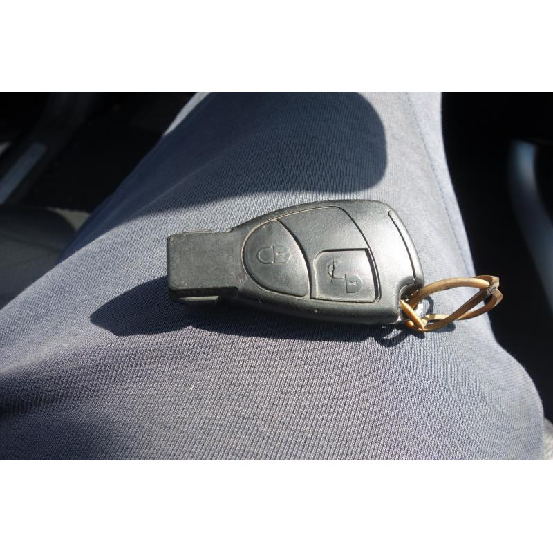 Porte avant gauche MERCEDES CLASSE B 245 Photo n°13