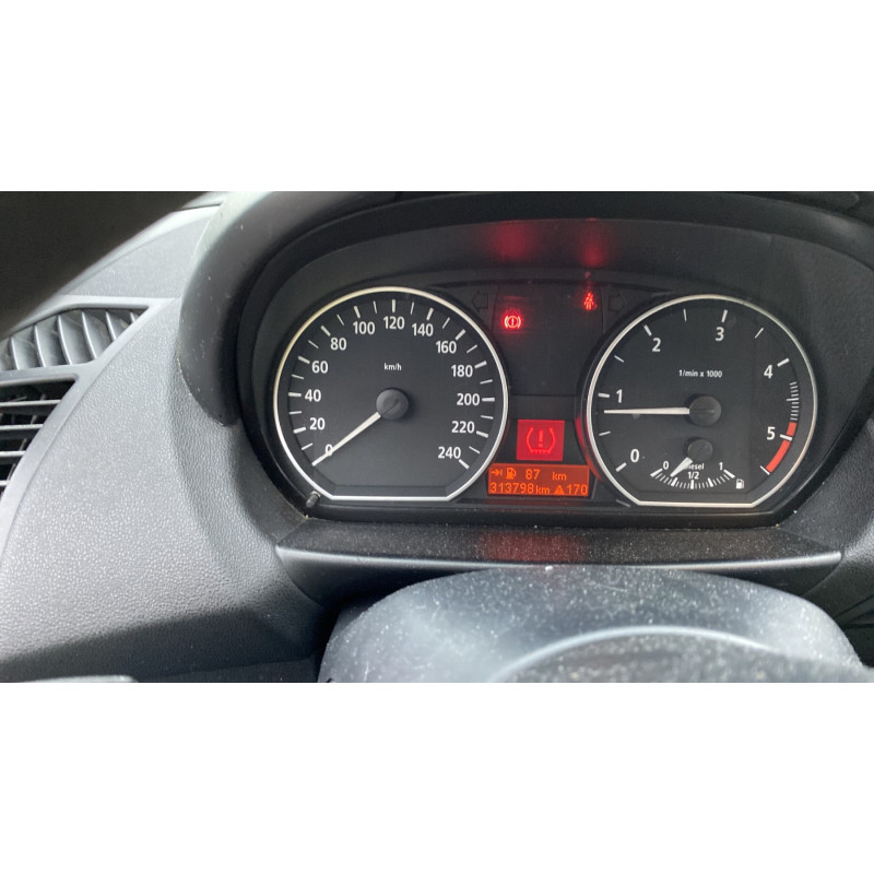 Poignee porte avant droit BMW SERIE 1 E87 Photo n°19