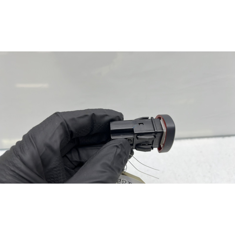 Bouton de warning RENAULT CLIO 2 Photo n°3