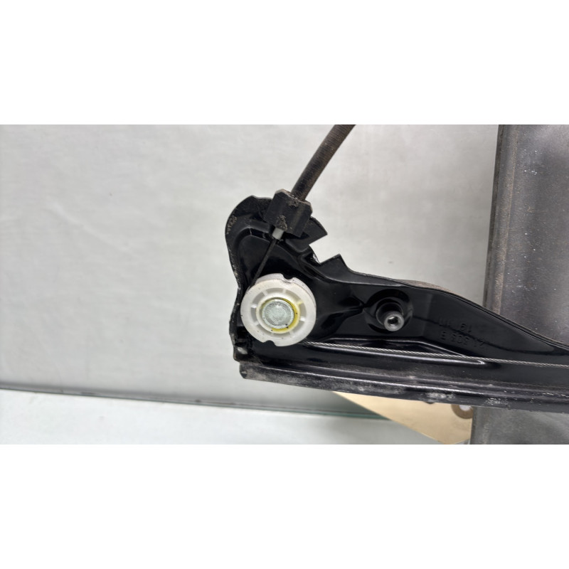 Leve vitre electrique avant gauche SKODA FABIA 2 Photo n°4