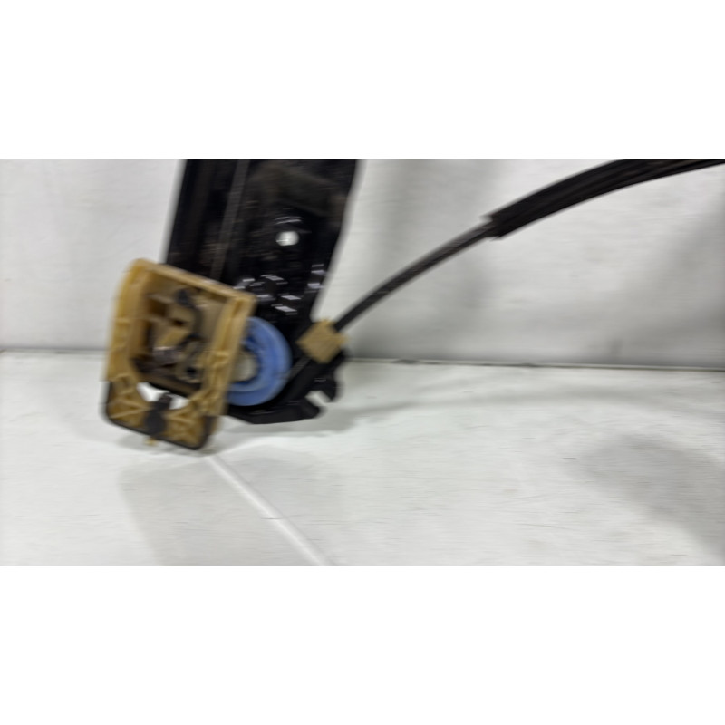 Leve vitre electrique avant gauche OPEL ASTRA J Photo n°5