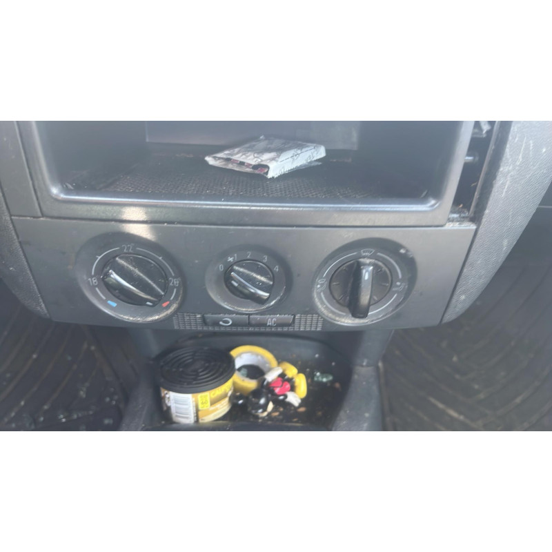 Leve vitre electrique avant droit SKODA FABIA 1 Photo n°13
