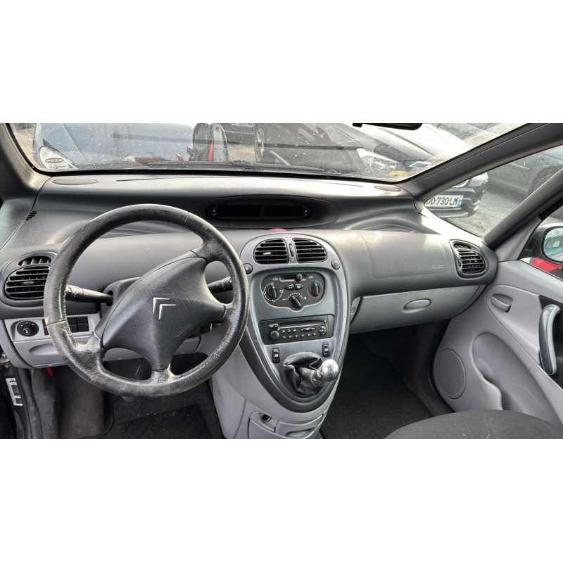 Moteur CITROEN XSARA PICASSO Photo n°8
