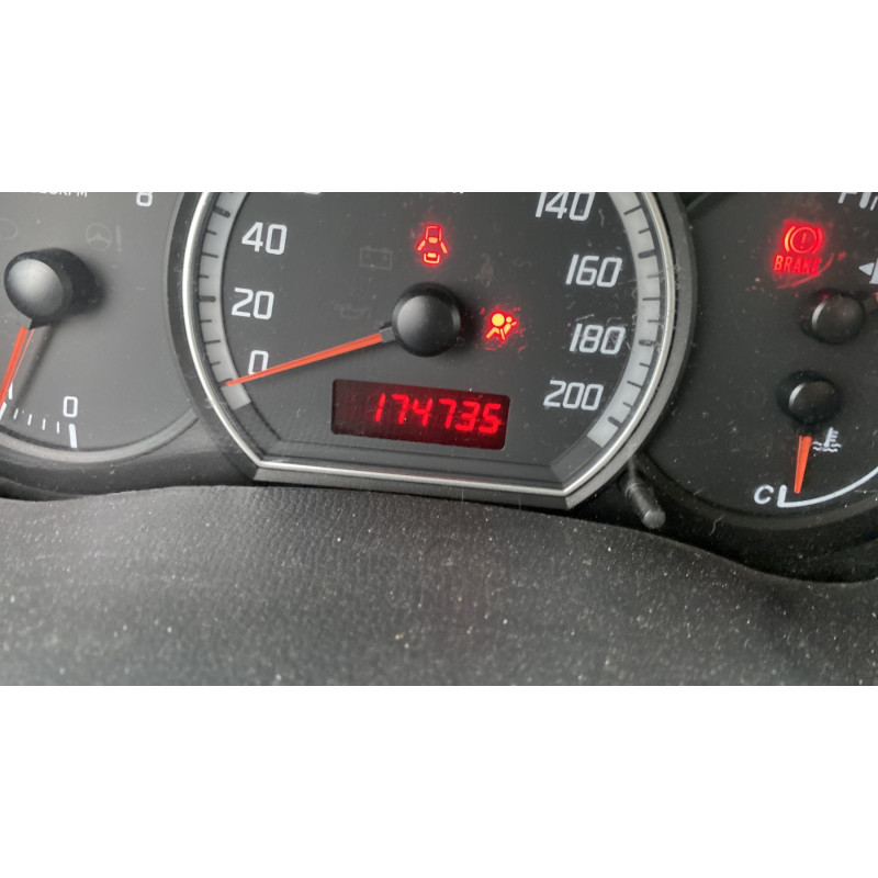 Bouton de warning SUZUKI SWIFT 3 Photo n°18