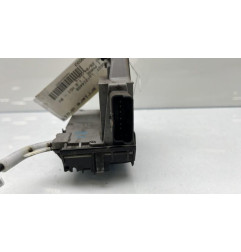Serrure arriere droit PEUGEOT 208 1