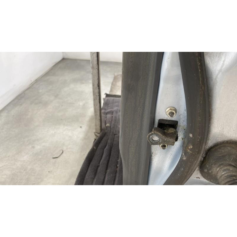 Porte arriere gauche TOYOTA AURIS 1 Photo n°5
