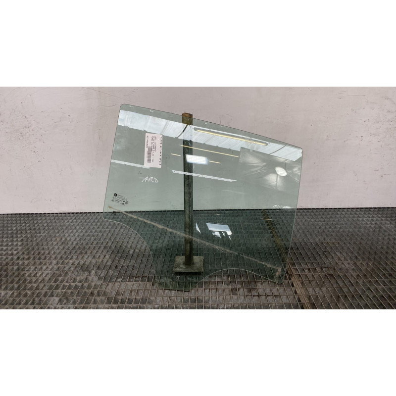 Vitre arriere droit OPEL ASTRA K Photo n°3