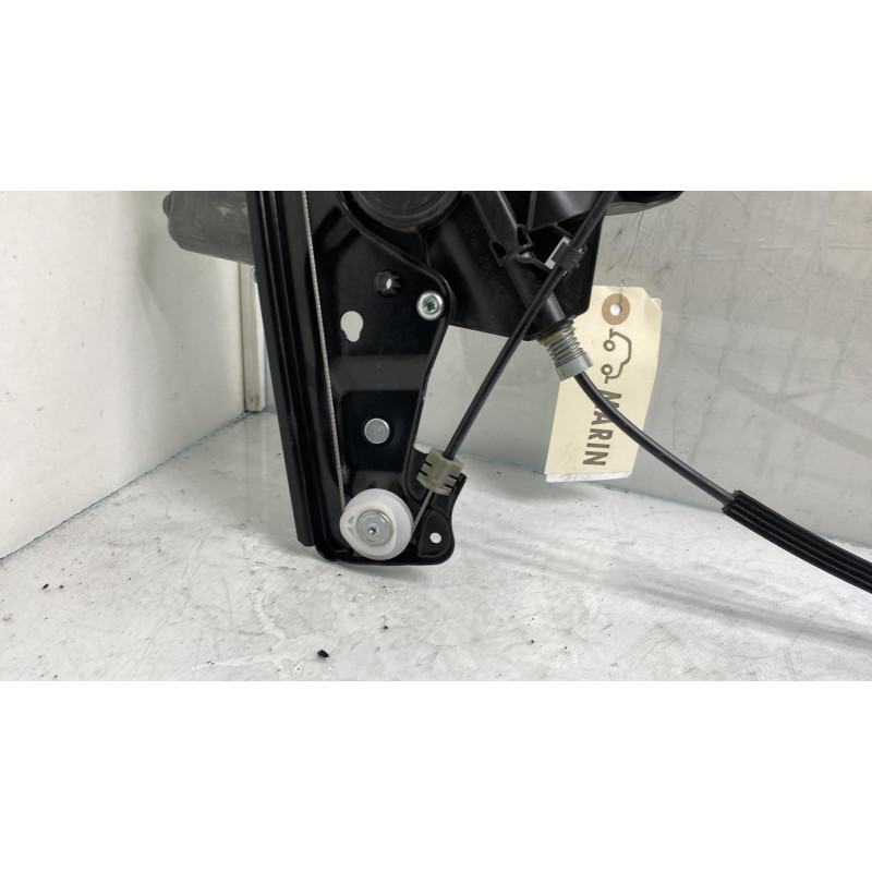 Leve vitre electrique avant droit OPEL ASTRA K Photo n°8