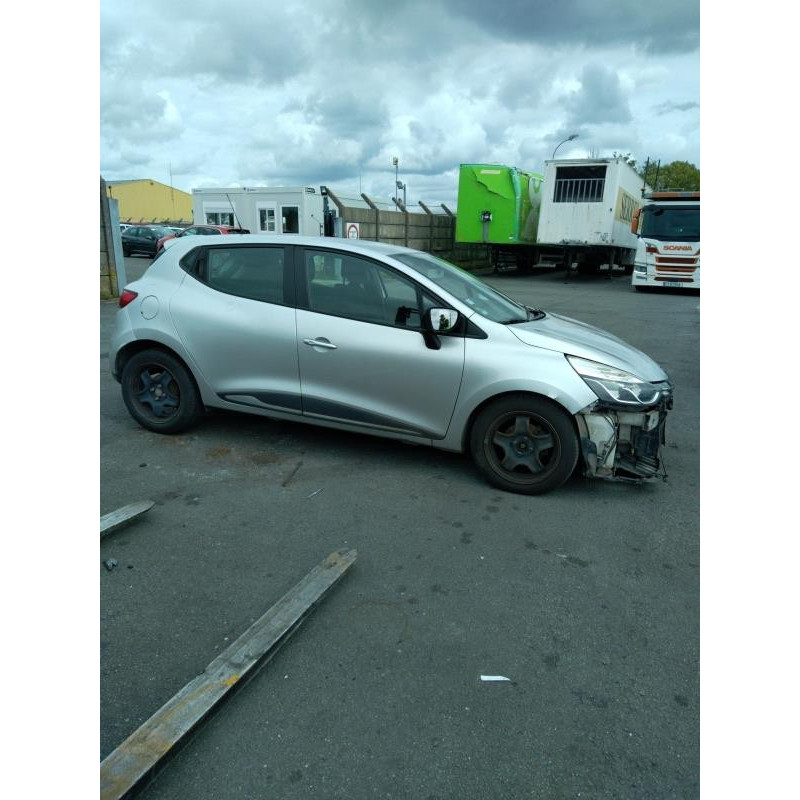 Feu arriere secondaire gauche (feux) RENAULT CLIO 4 Photo n°7