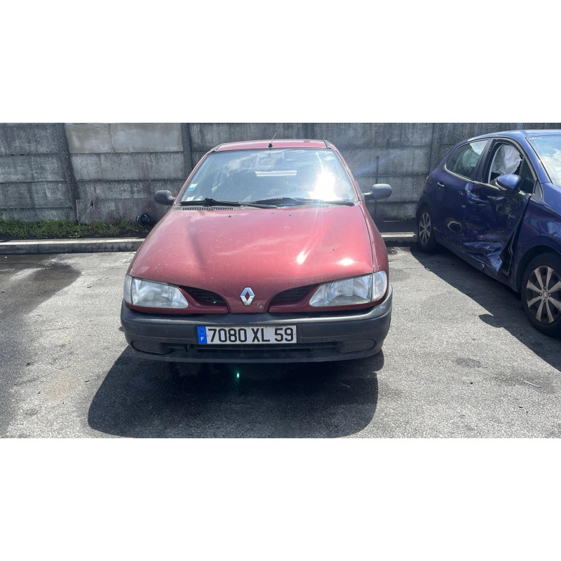 Retroviseur droit RENAULT MEGANE 1 Photo n°4