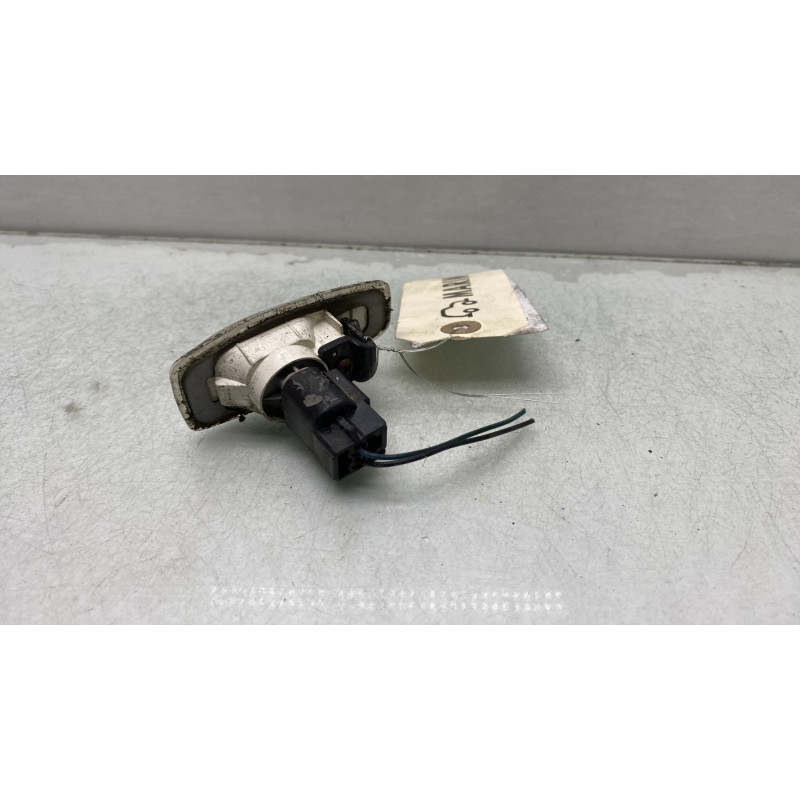 Repetiteur clignotant avant droit  (Feux) HYUNDAI TRAJET Photo n°2