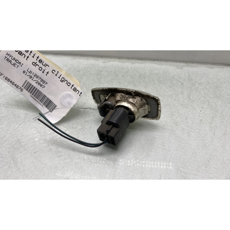 Repetiteur clignotant avant droit  (Feux) HYUNDAI TRAJET Photo n°3