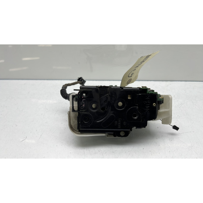 Serrure avant droit VOLKSWAGEN PASSAT 4 Photo n°3