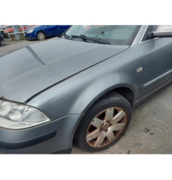 Serrure avant droit VOLKSWAGEN PASSAT 4